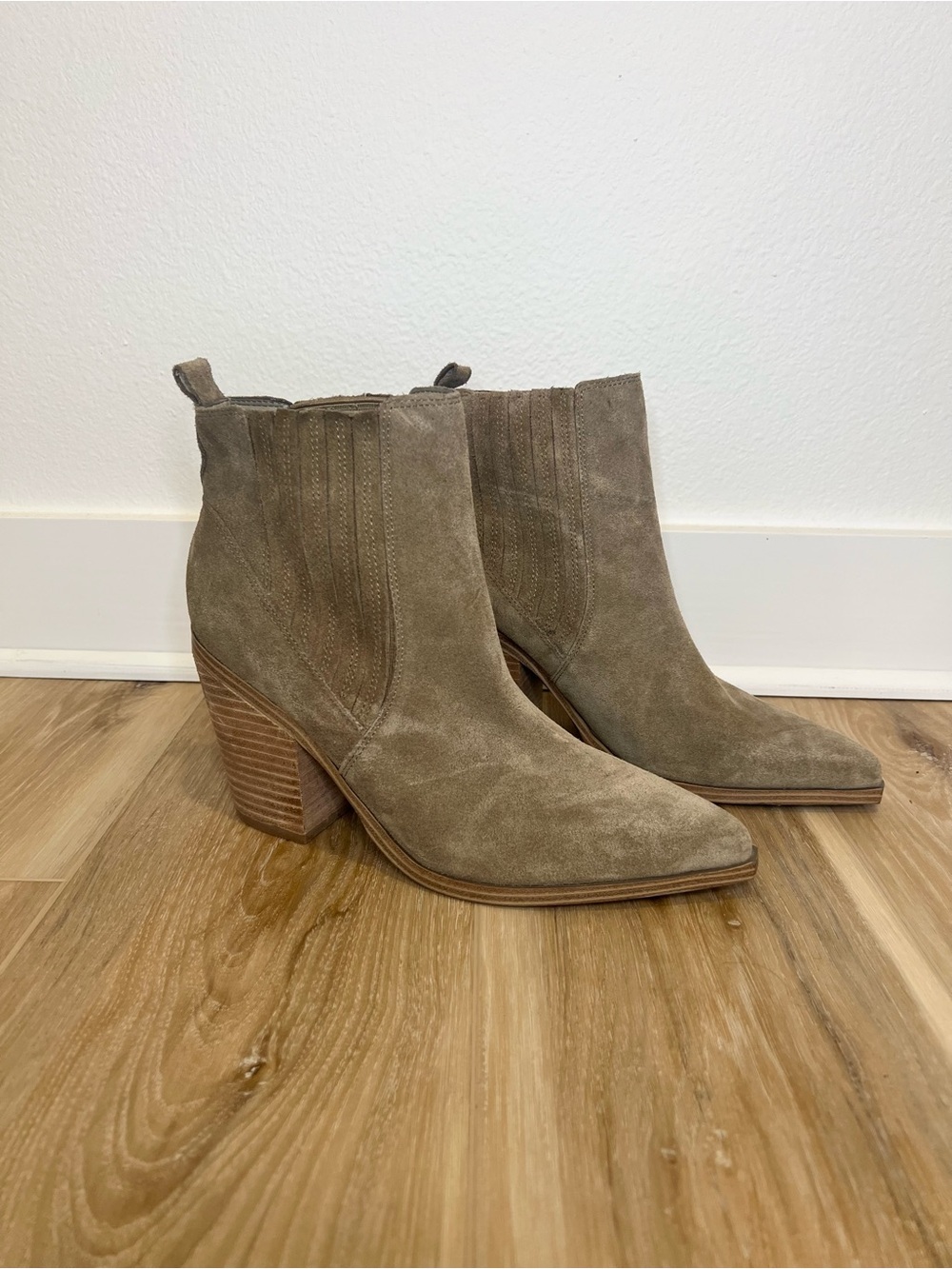Marc Fisher Suede Taupe Ankle Boots with Block Heel Size 9.5